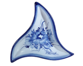 Taça de aperitivos formato "3 bicos" motivo flor azul
