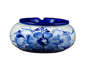 Cinzeiro pequeno em faiança, pintado à mão, motivo flor azul