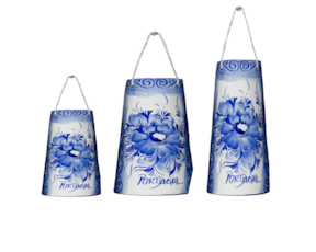 Telha em faiança, pintada à mão, motivo flor azul