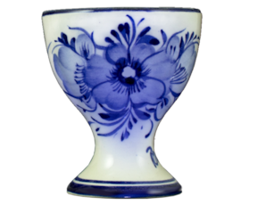 Copo para ovo em faiança, pintada à mão, motivo flor azul