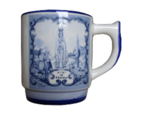 Caneca decorada azul em faiança motivo Nossa senhora de Fátima 