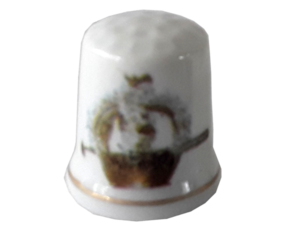 Dedal em porcelana decorado motivo Coroa-ilha terceira