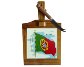 Tábua de queijo envernizado escuro bandeira de Portugal 15x15 cm