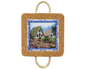 Base de cortiça com corda com azulejo 10x10 cm motivo casa santana