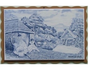 Azulejo com madeira decorado Bordadeira 15x20cm