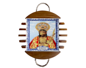 Base de tacho em madeira envernizada com azulejo decorado 10x10 cm motivo santo cristo