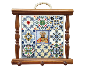 Suporte de panos em madeira envernizada com azulejo decorado 10x10 cm multi-padrão santo cristo