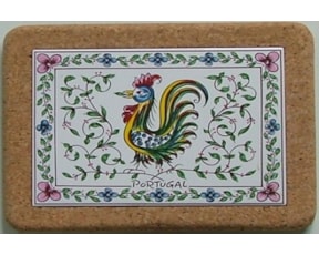  Azulejo com cortiça (sem corda) decorado Galo de Águeda colorido 15x20cm