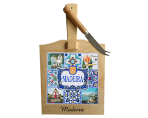 Tábua de queijo em madeira natural 10*10 cm motivo paisagens arquipélago Madeira