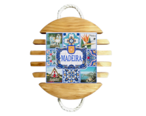 Base de tacho em madeira natural com azulejo decorado 10*10 cm motivo paisagens arquipélago Madeira
