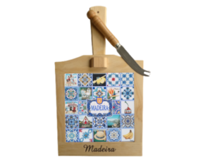 Tábua de queijo em madeira natural com azulejo decorado 15*15 cm motivo paisagens arquipélago da Madeira