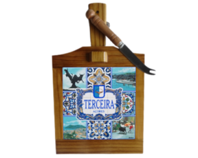 Tábua de queijo em madeira natural com azulejo decorado 10*10 cm motivo Terceira - Açores