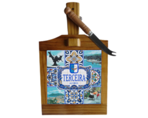 Tábua de queijo em madeira natural com azulejo decorado 15*15 cm motivo Terceira - Açores