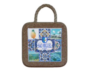 Base de cortiça com azulejo decorado 7.5*7.5 cm motivo São Miguel - Açores