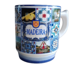 Caneca em faiança decorada paisagens arquipélago da Madeira