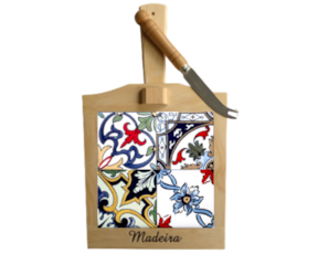 Tábua de queijo em madeira natural com azulejo decorado 10*10 cm padrão 76
