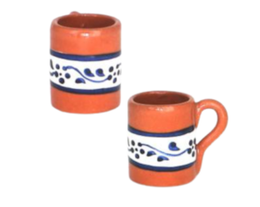Caneca / copo licor pintado à mão em barro vermelho