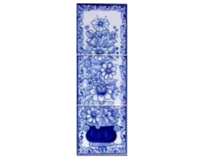 Painel pintado à mão composto por 3 azulejos florão azul